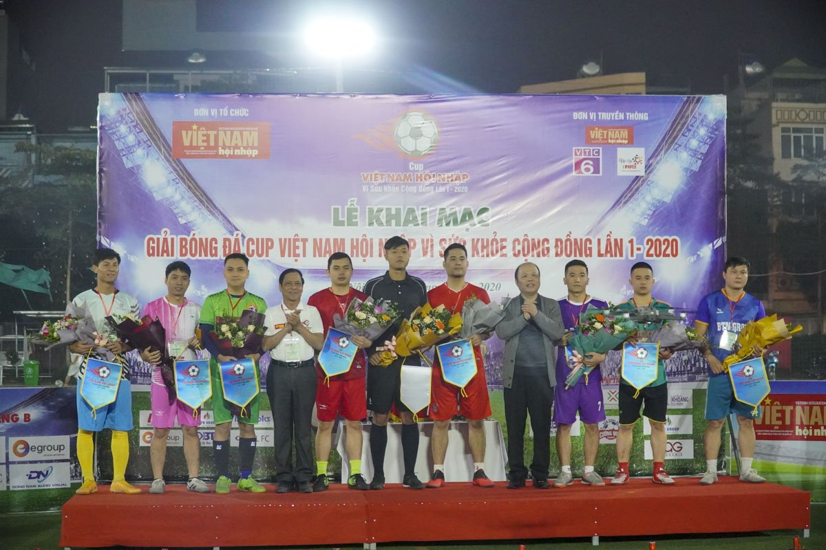 Báo vietnamhoinhap.vn: Khai mạc giải bóng đá Cúp Việt nam hội nhập lần 1/2020, FC Lorca giành chiến thắng đầu tay