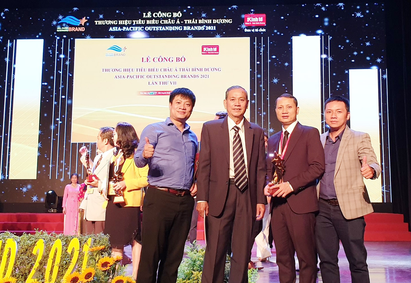 Báo Việt nam hội nhập: Lorca: Top 10 “Thương hiệu tiêu biểu Châu Á – Thái Bình Dương”