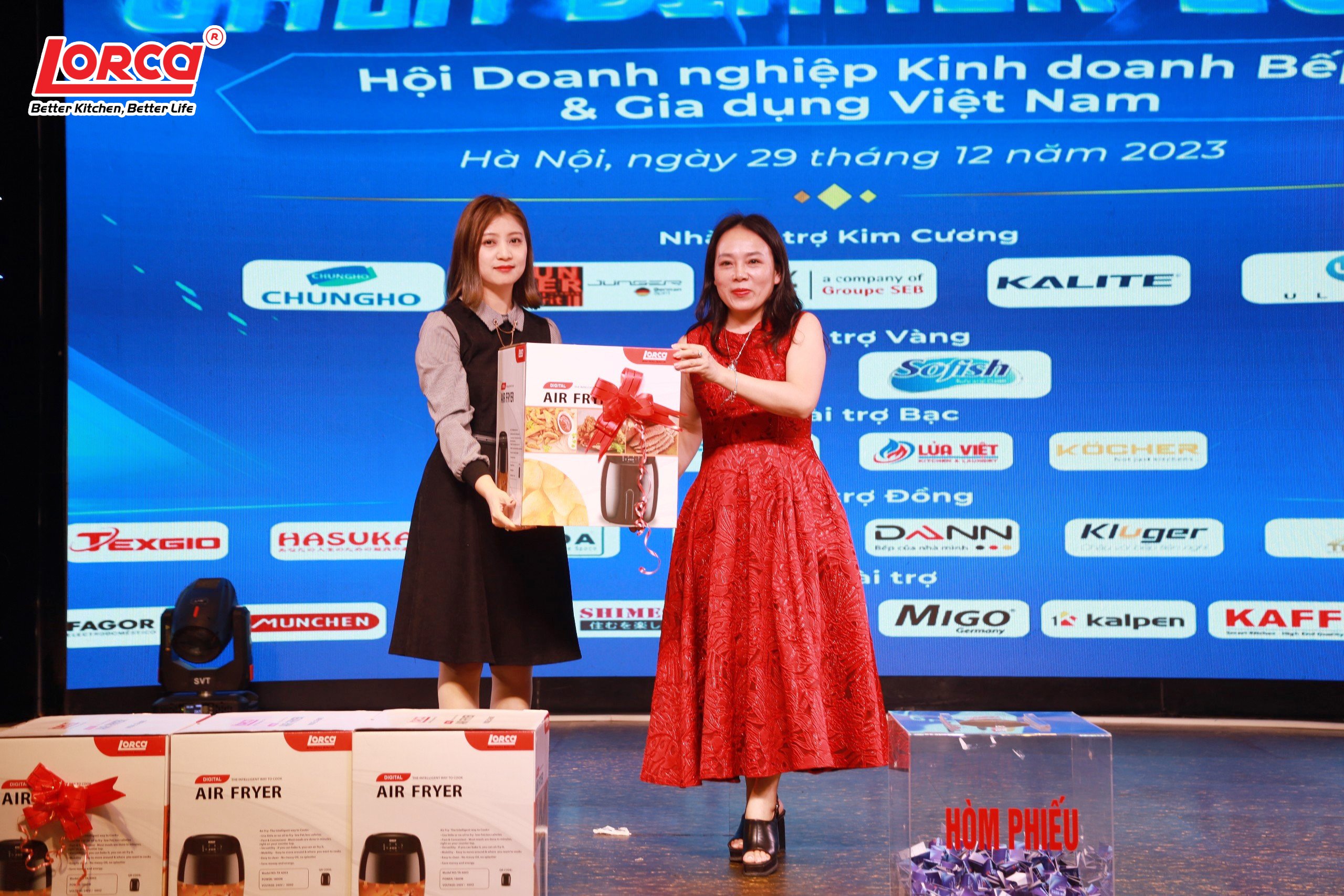 LORCA THAM DỰ GALA DINNER 2023 CỦA HỘI DOANH NGHIỆP KINH DOANH BẾP VÀ GIA DỤNG VIỆT NAM