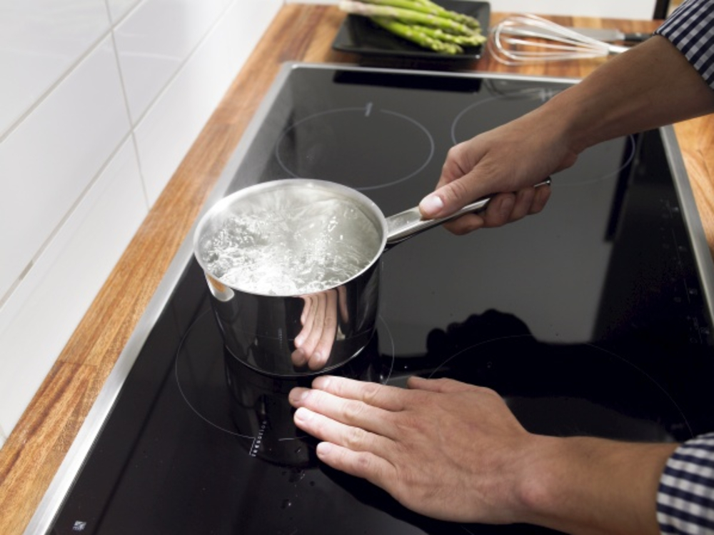 Cách khắc phục hiện tượng bếp từ bị nóng