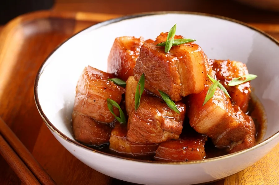 Cách làm thịt kho coca, hấp dẫn hao cơm