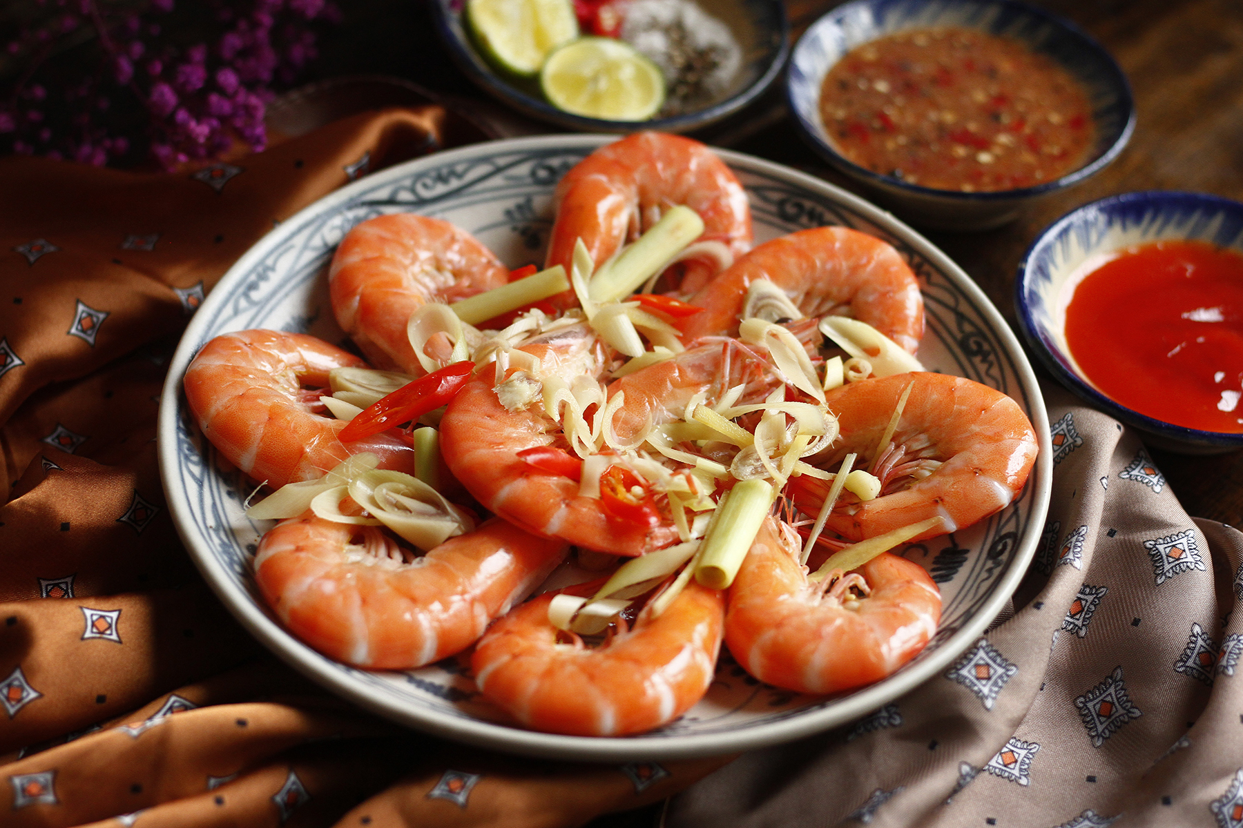 Cách làm tôm hấp nước dừa béo ngậy