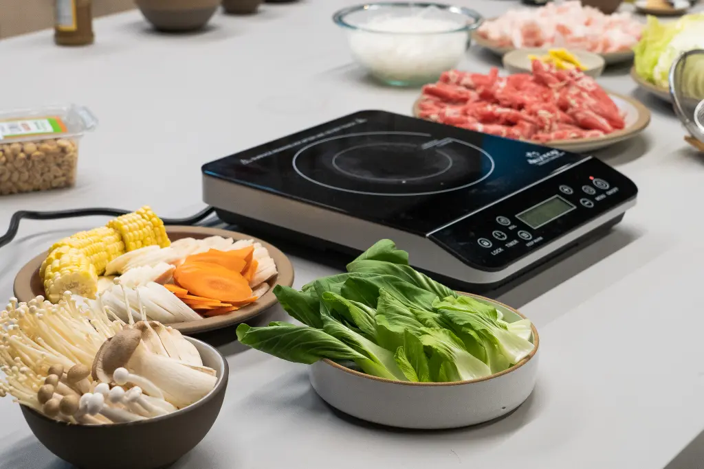 Bếp từ ăn lẩu loại nào tốt? Bí quyết chọn mua đúng chuẩn