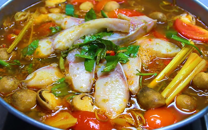 Cách nấu lẩu cá bớp măng chua tại nhà ngon chuẩn vị
