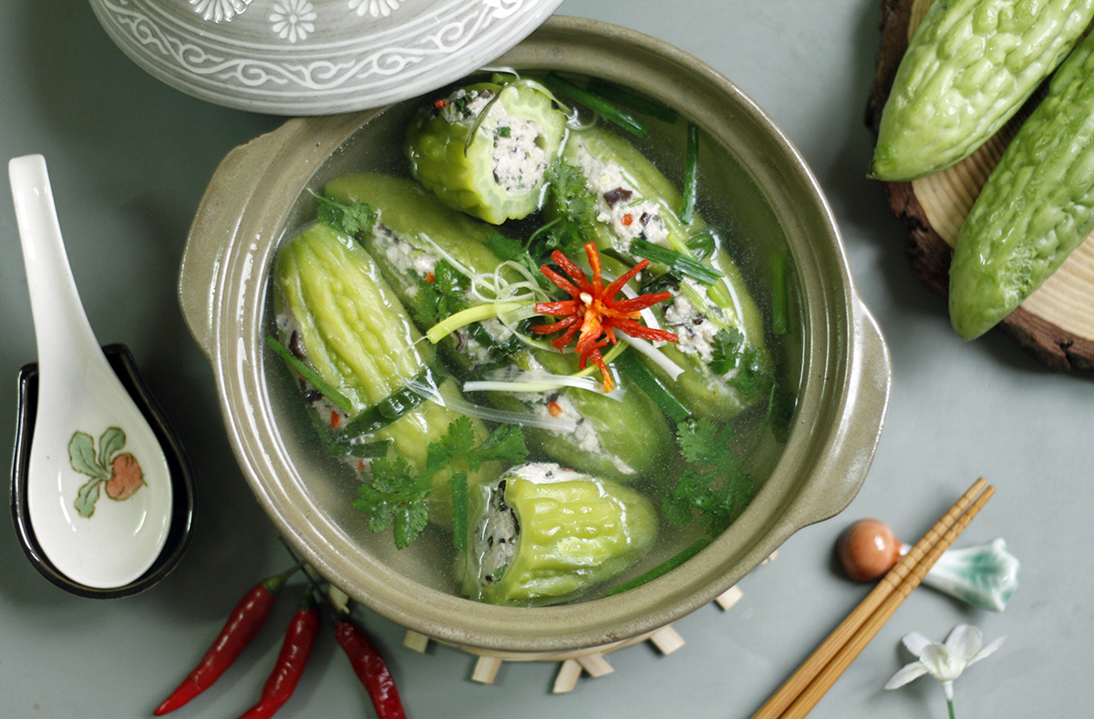 Cách nấu canh khổ qua nhồi thịt thanh mát, dễ ăn